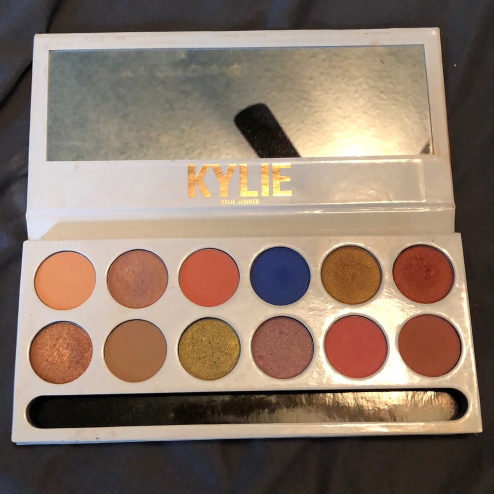 Kylie makeup pallet
